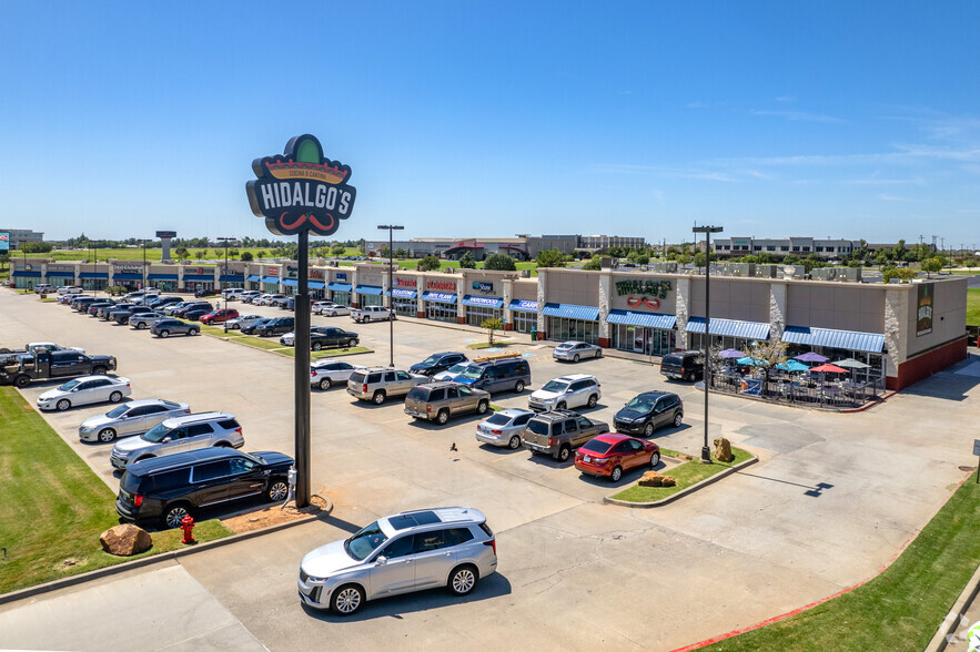 2713-2745 S I-35 Service Rd, Moore, OK en alquiler - Foto del edificio - Imagen 3 de 6