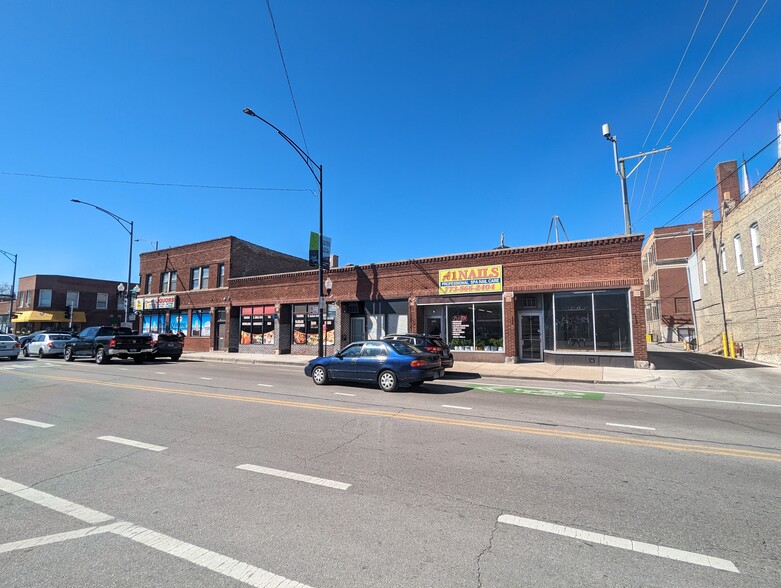 3146-3158 W Montrose Ave, Chicago, IL en alquiler - Foto del edificio - Imagen 3 de 4