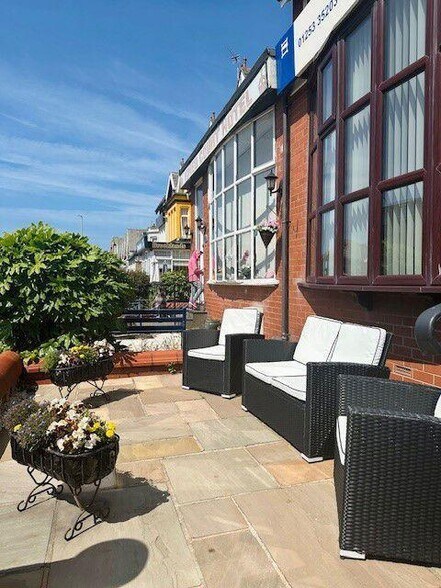 36 King Edward Av, Blackpool en venta - Foto del edificio - Imagen 3 de 41