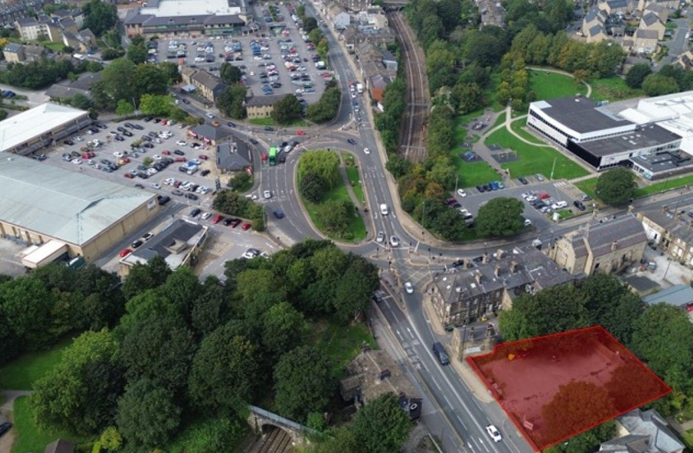 1D Leeds Rd, Guiseley en alquiler Foto del edificio- Imagen 1 de 2
