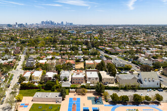 930 S Mansfield Ave, Los Angeles, CA - VISTA AÉREA  vista de mapa - Image1