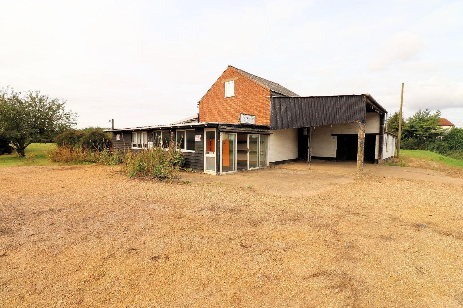 The Orchard Tea Room, 8, Redmoor Lane, Wisbech en venta Foto del edificio- Imagen 1 de 33