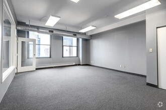 815 E Superior Ave, Cleveland, OH en alquiler Foto del interior- Imagen 1 de 17