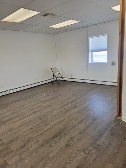 36-11 Starr Ave, Long Island City, NY en venta - Foto del interior - Imagen 2 de 5