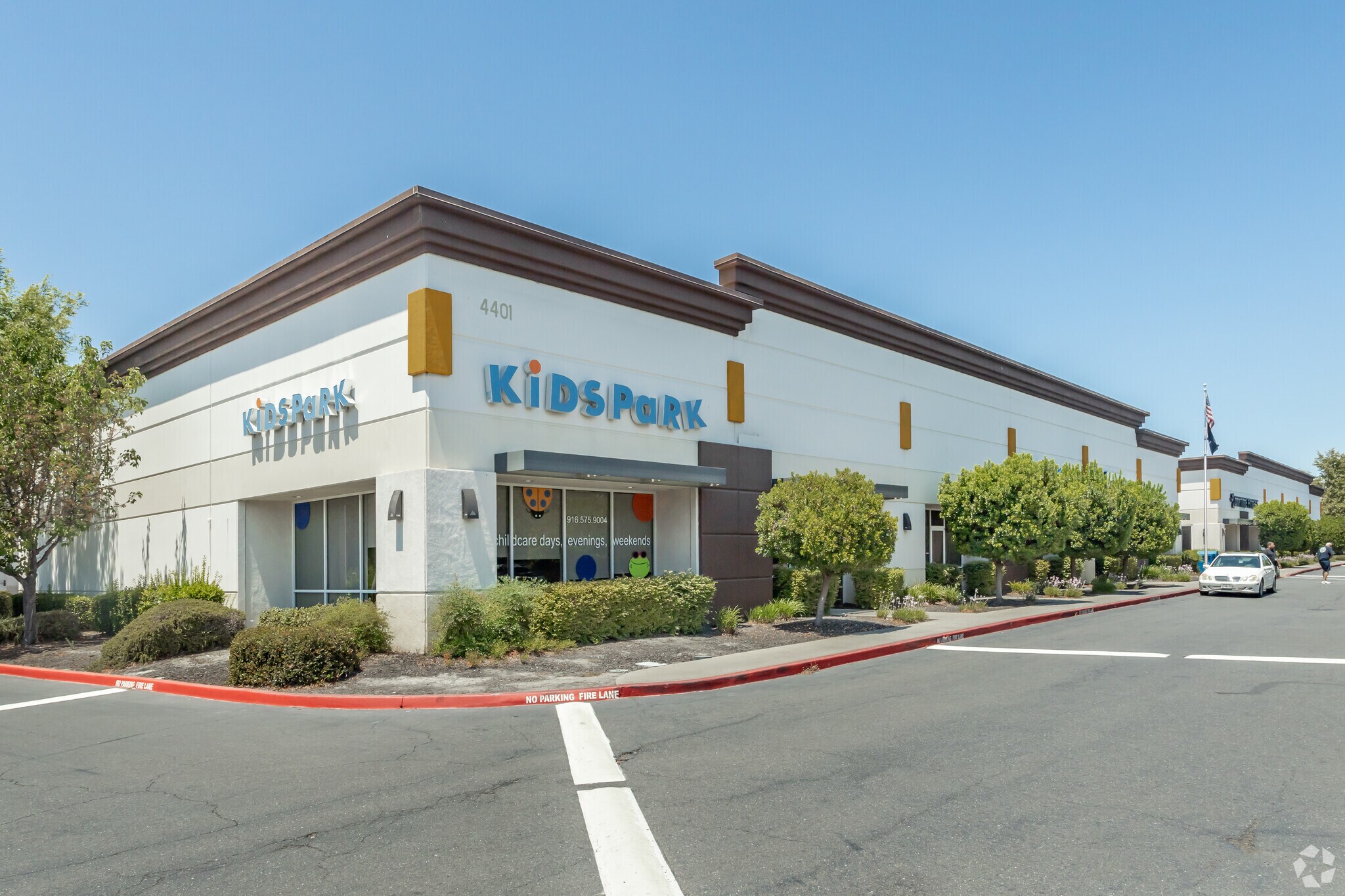 Goldenland Park cartera de 2 inmuebles en venta en LoopNet.es Foto principal- Imagen 1 de 3