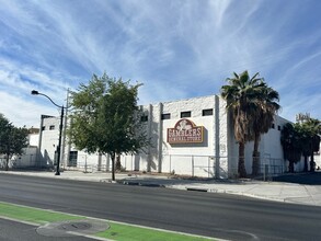 800 S Main St, Las Vegas, NV en alquiler Foto del edificio- Imagen 2 de 7