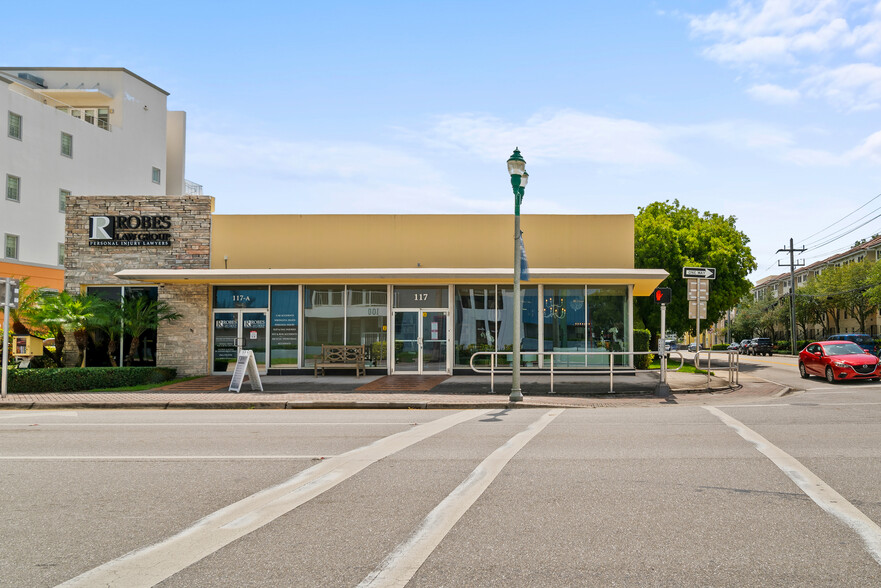 117 NE 5th Ave, Delray Beach, FL en alquiler - Foto del edificio - Imagen 2 de 48