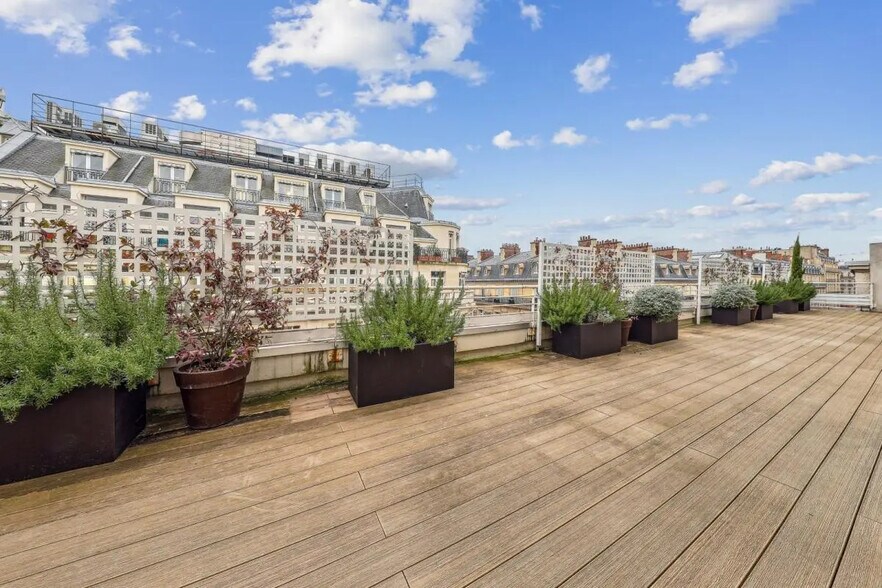 32 Rue De Lisbonne, Paris en alquiler - Foto del edificio - Imagen 2 de 26