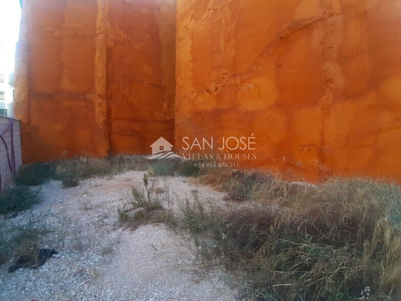 Terreno en Alicante en venta - Foto del edificio - Imagen 2 de 2