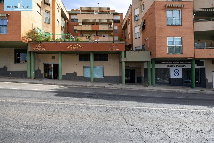 Avenida Santa María de la Alhambra, Granada, Granada en venta - Foto del edificio - Imagen 2 de 34