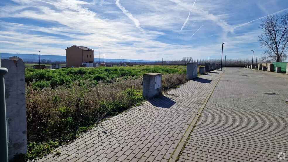 Terrenos en Marchamalo, Guadalajara en venta - Foto del edificio - Imagen 3 de 4