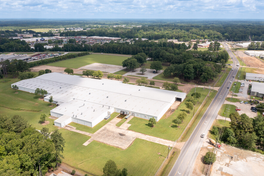 212 Industrial Park Rd, Starkville, MS en alquiler - Foto del edificio - Imagen 1 de 7