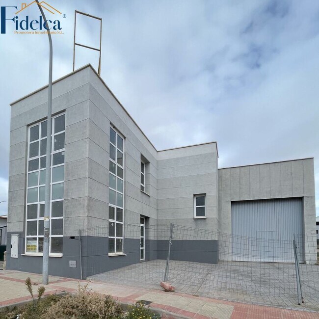 Más detalles de Avenida Castilla-La Mancha, 2 B, Orgaz - Nave en venta