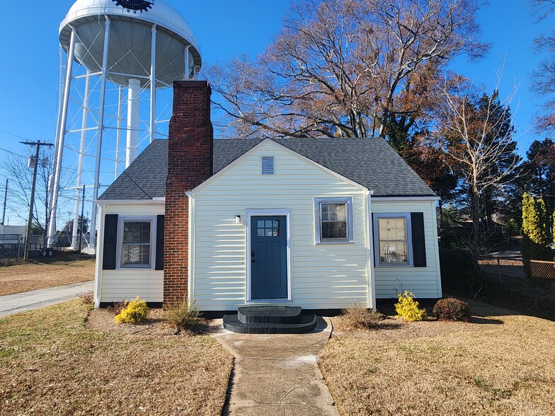 109 Few St, Greer, SC en alquiler - Foto del edificio - Imagen 1 de 20