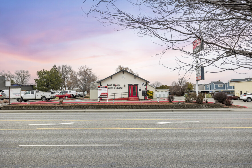 5428 W Clearwater Ave, Kennewick, WA en alquiler - Foto del edificio - Imagen 2 de 22