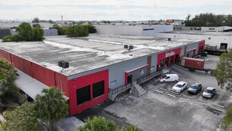 3281-3287 NW 78th Ave, Miami FL - Inmueble