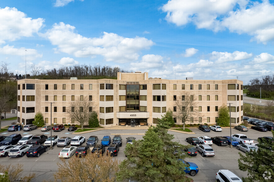 4955 Steubenville Pike, Pittsburgh, PA en alquiler - Foto del edificio - Imagen 3 de 7