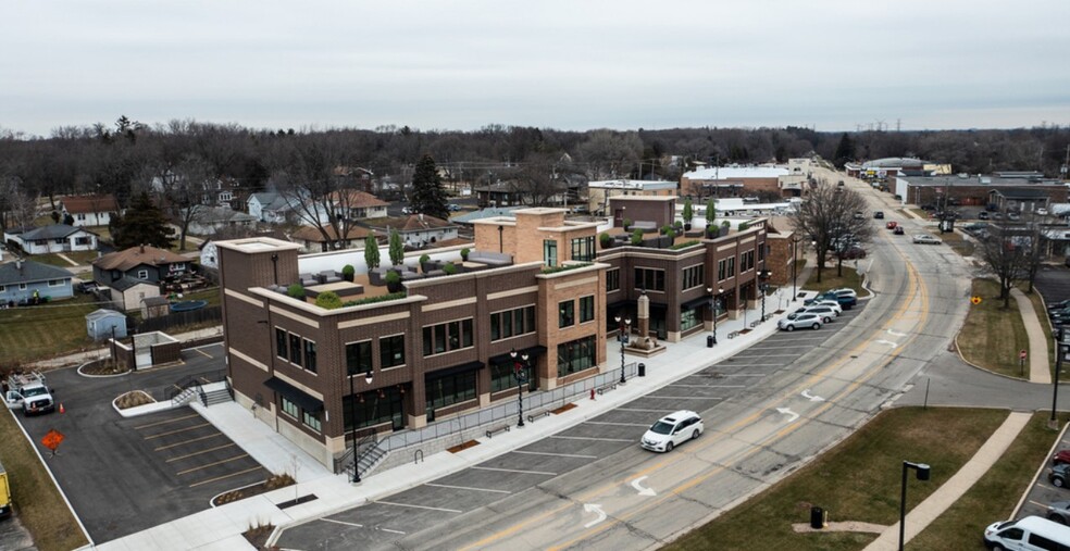 440 E Hawley St, Mundelein, IL en alquiler - Foto del edificio - Imagen 3 de 18