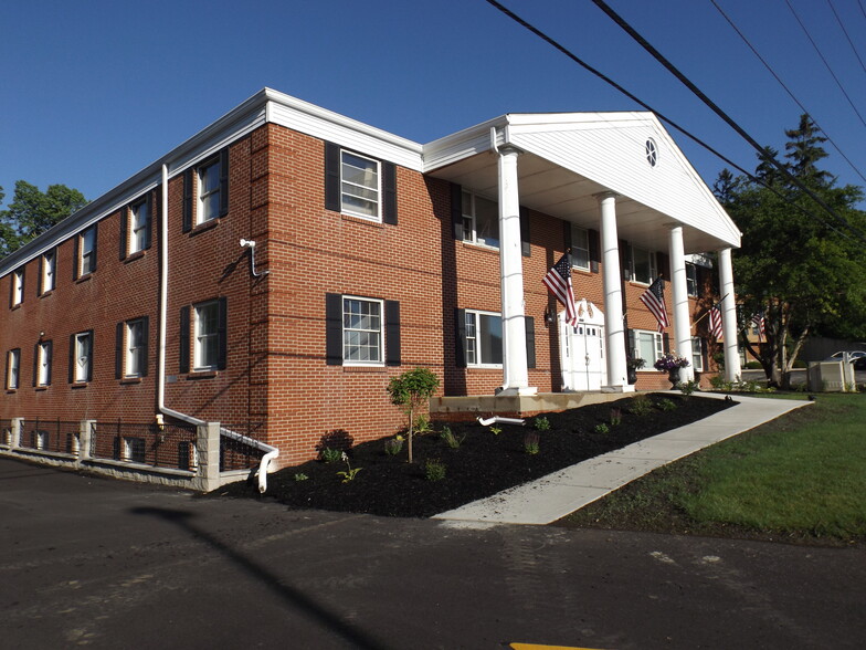 7101 N Green Bay Ave, Glendale, WI en alquiler - Foto del edificio - Imagen 1 de 4