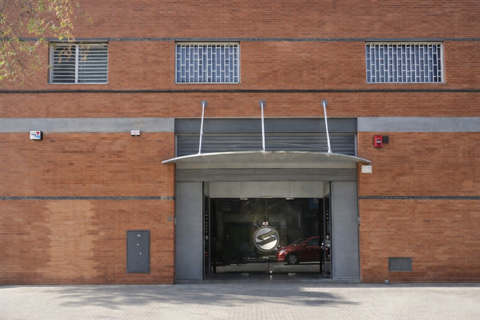 Nave en Cornellà de Llobregat, Barcelona en alquiler Foto del interior- Imagen 1 de 12