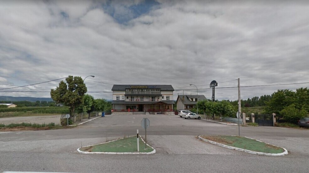 Local en Camponaraya en alquiler - Foto del edificio - Imagen 1 de 1