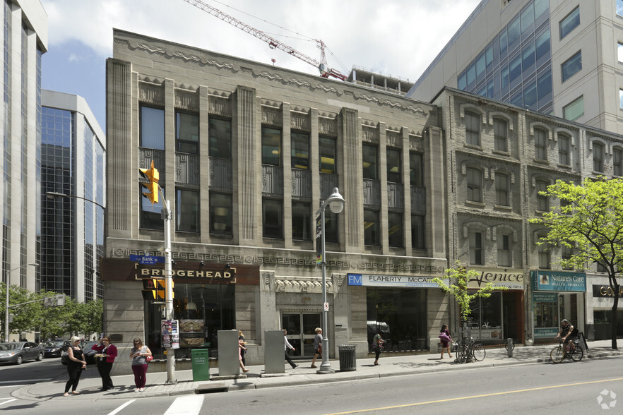 109 Bank St, Ottawa, ON en alquiler - Foto del edificio - Imagen 3 de 3