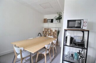 Más detalles de 33 Rue Claude Lorrain, Paris - Oficina en alquiler