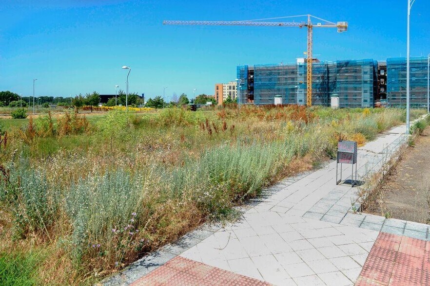 Terreno en León, León en venta - Foto del edificio - Imagen 3 de 11