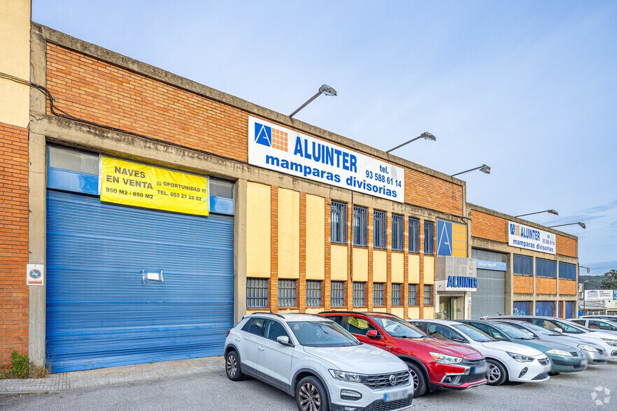 Avinguda De L'estatut, 295-297, Rubí, Barcelona en venta - Foto del edificio - Imagen 2 de 2