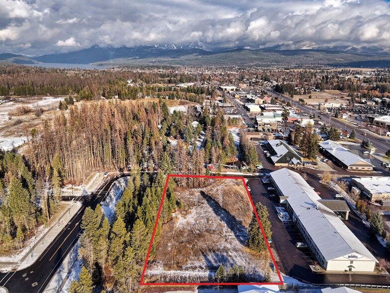 255 Akers Ln, Whitefish, MT en venta - Foto del edificio - Imagen 1 de 15