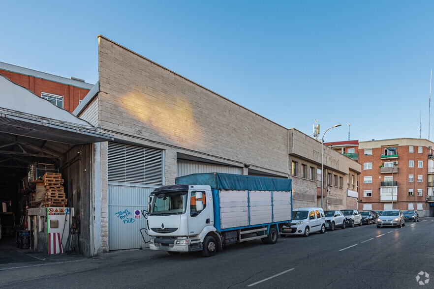 Calle Aguacate, 19, Madrid, Madrid en alquiler - Foto del edificio - Imagen 2 de 3