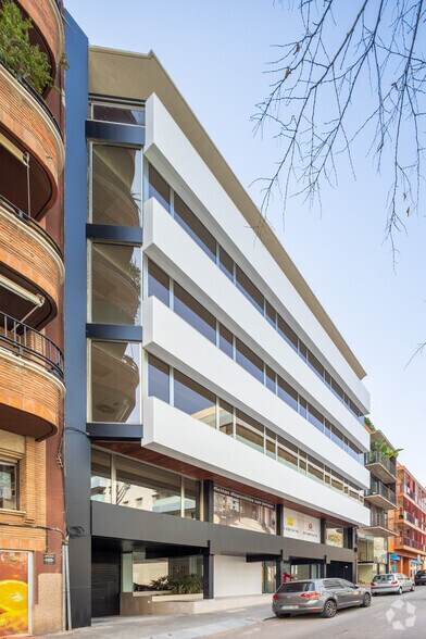 Oficina en Barcelona, Barcelona en alquiler - Foto del edificio - Imagen 3 de 5