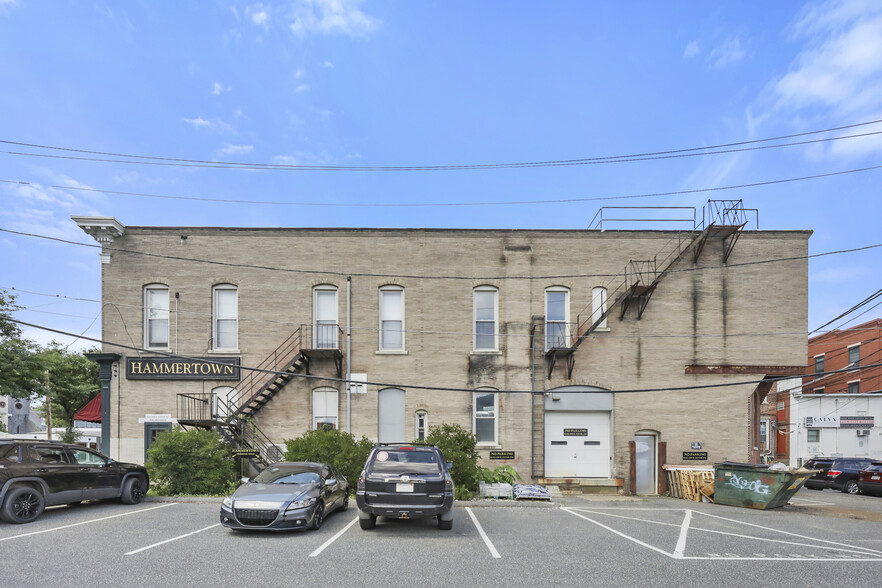 15 Bridge St, Great Barrington, MA en venta - Foto del edificio - Imagen 3 de 10