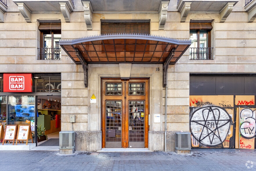 Oficina en Barcelona, Barcelona en alquiler - Foto del edificio - Imagen 2 de 3