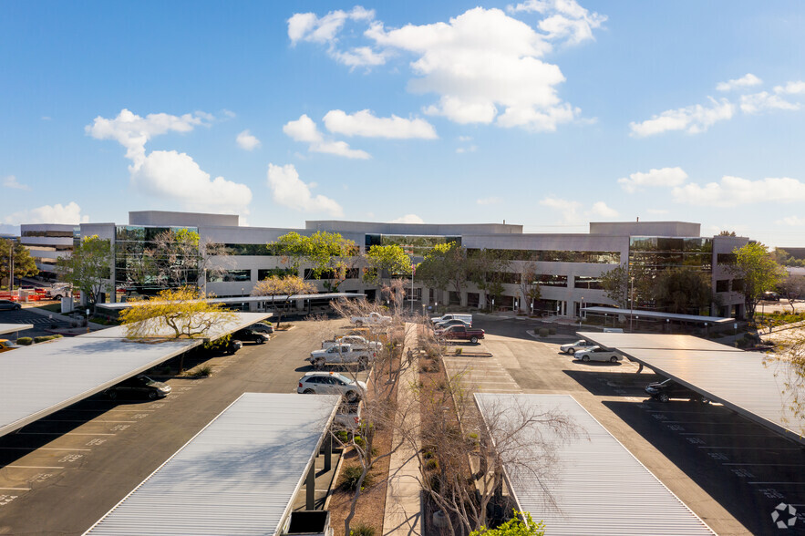 2222 W Dunlap Ave, Phoenix, AZ en alquiler - Foto del edificio - Imagen 3 de 9