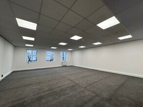 8-14 Stephenson Ct, Bedford en alquiler Foto del interior- Imagen 1 de 2