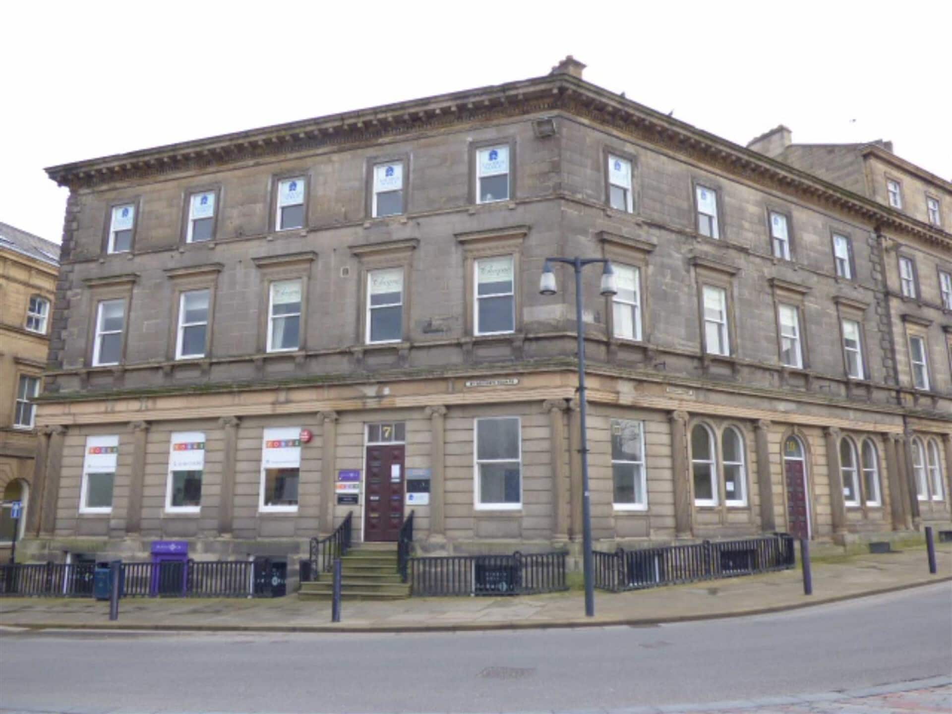 7 St Georges Sq, Huddersfield en alquiler Foto del edificio- Imagen 1 de 1