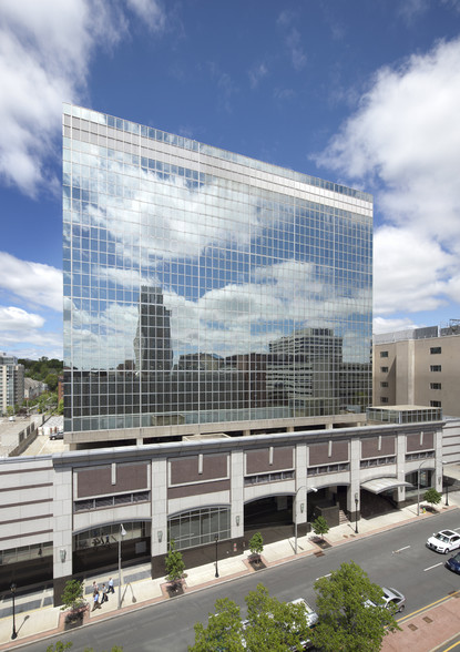 360 Hamilton Ave, White Plains, NY en alquiler - Foto del edificio - Imagen 2 de 11