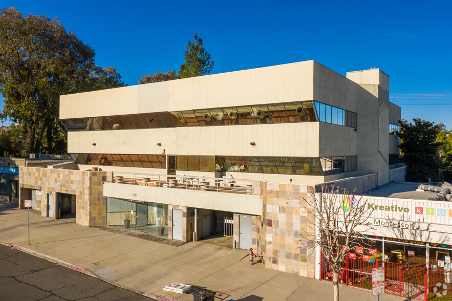 5311 Topanga Canyon Blvd, Woodland Hills, CA en alquiler - Foto del edificio - Imagen 2 de 6