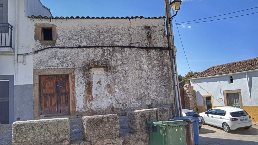 Terreno en Montánchez, Cáceres en venta - Foto principal - Imagen 2 de 7