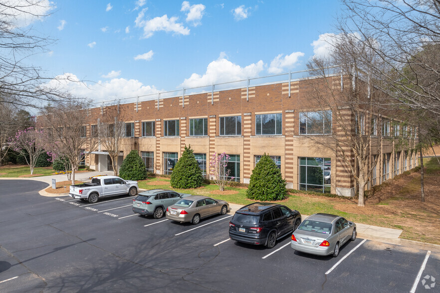 275 Scientific Dr, Peachtree Corners, GA en alquiler - Foto del edificio - Imagen 1 de 9