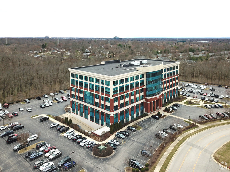 10200 Forest Green Blvd, Louisville, KY en alquiler - Vista aérea - Imagen 2 de 23