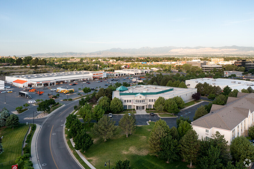 7030 S Park Centre Dr, Cottonwood Heights, UT en alquiler - Foto del edificio - Imagen 3 de 4