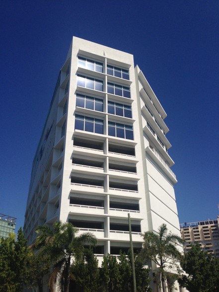 1011 Sunnybrook Rd, Miami, FL en alquiler - Foto del edificio - Imagen 2 de 17