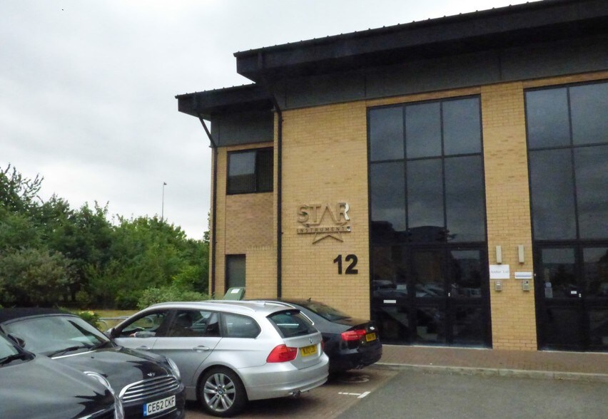 12-14 Eaton Court Rd, Eaton Socon en venta - Foto del edificio - Imagen 3 de 3