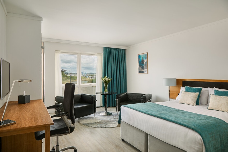 Northney Rd, Hayling Island en venta - Foto del edificio - Imagen 3 de 21