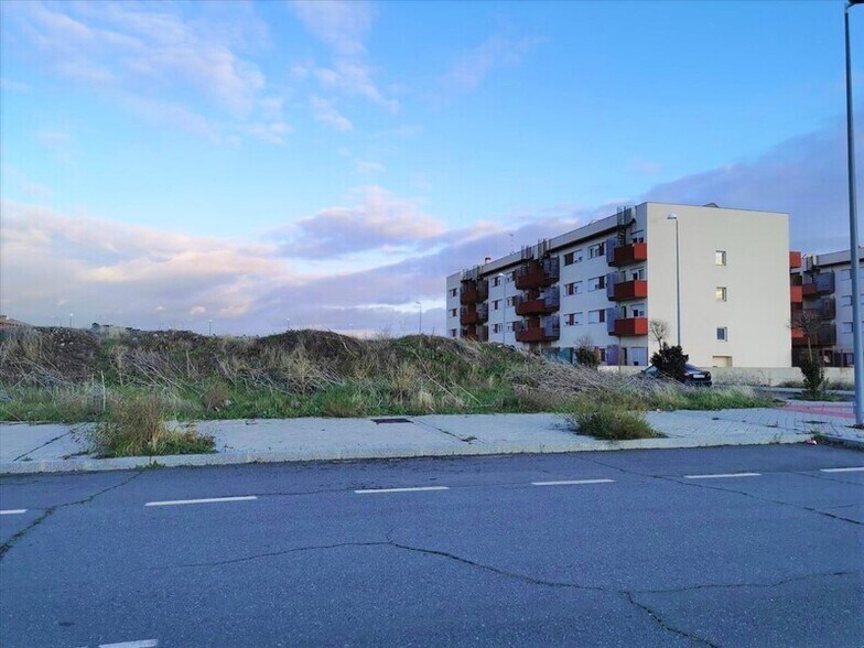 Terreno en Ávila en venta - Foto del edificio - Imagen 2 de 10