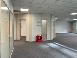 3 Michaelson Sq, Livingston en alquiler Foto del interior- Imagen 2 de 4