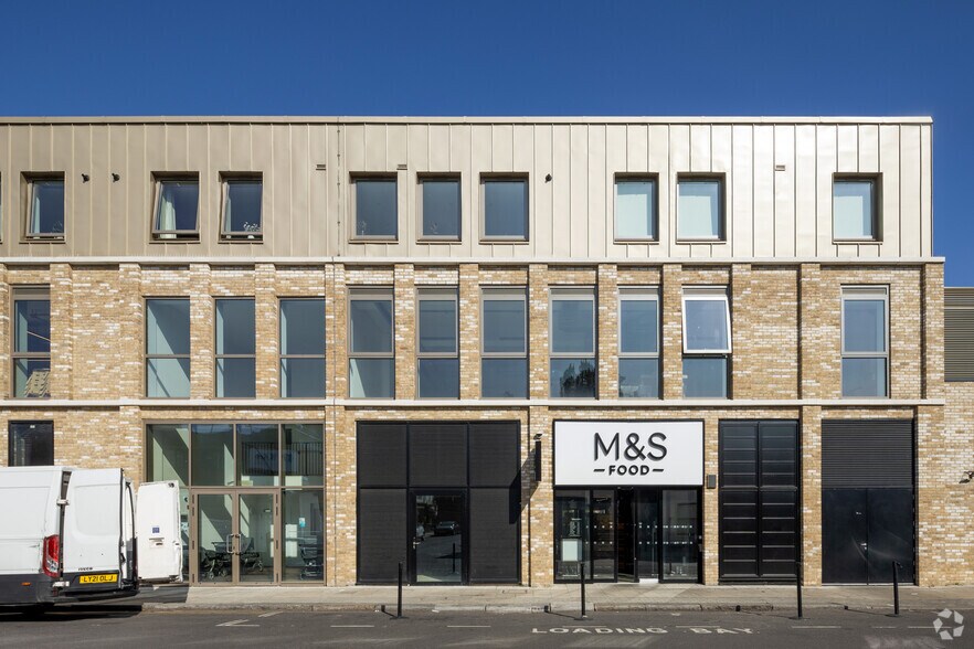 150a-170 Penwith Rd, London en alquiler - Foto del edificio - Imagen 2 de 2