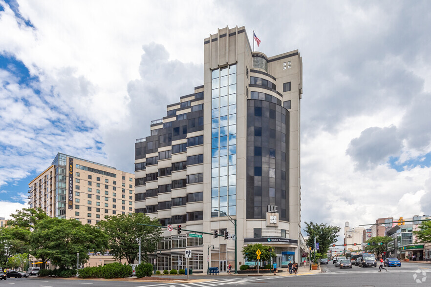 8601 Georgia Ave, Silver Spring, MD en alquiler - Foto del edificio - Imagen 3 de 8